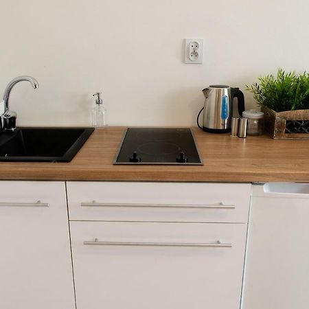 Kamienica Apartman Uniejow Kültér fotó