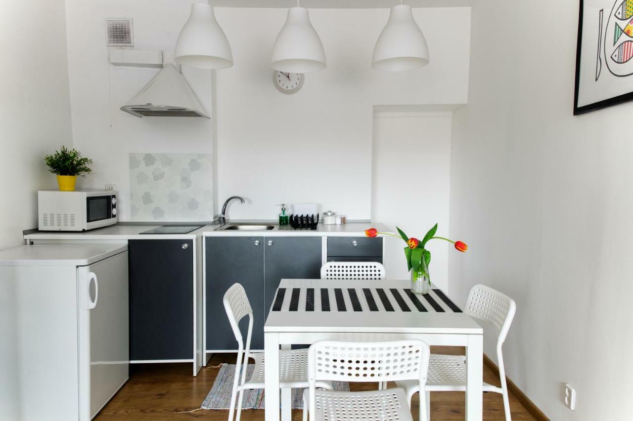 Kamienica Apartman Uniejow Kültér fotó